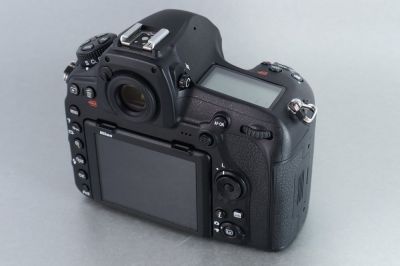 Nikon D850 en embalaje original - 4